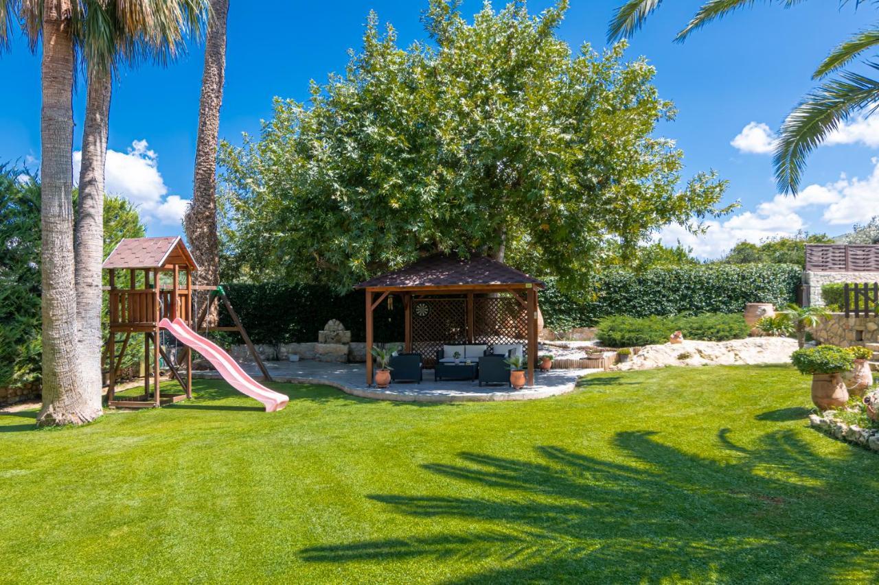 Alia Stone Villa-Ideal For Families-Heated Pool Nohia ภายนอก รูปภาพ