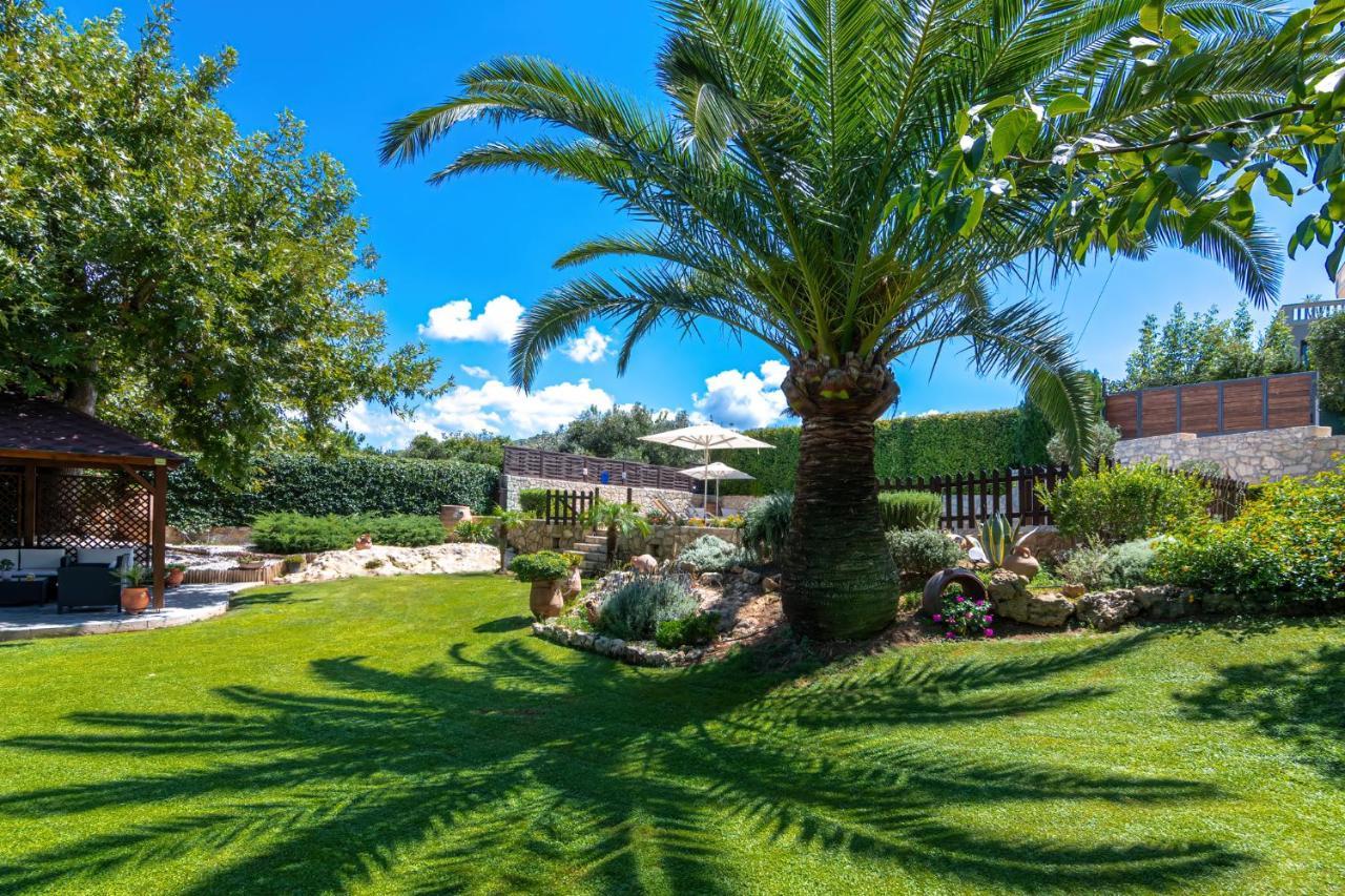 Alia Stone Villa-Ideal For Families-Heated Pool Nohia ภายนอก รูปภาพ