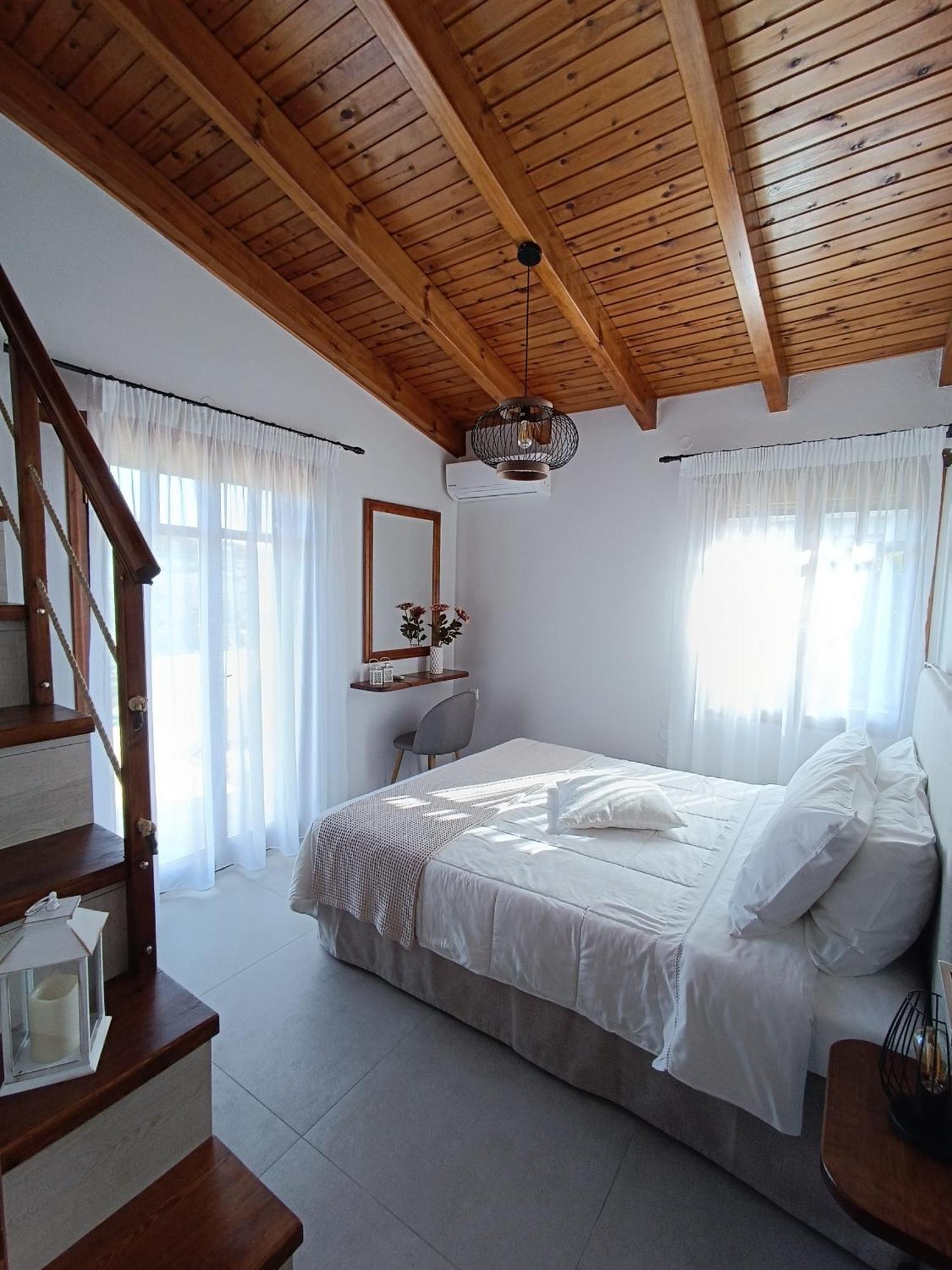 Alia Stone Villa-Ideal For Families-Heated Pool Nohia ห้อง รูปภาพ
